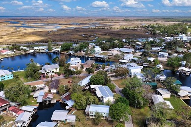 Well kept immaculate waterfront home with Income producing - photo 8
