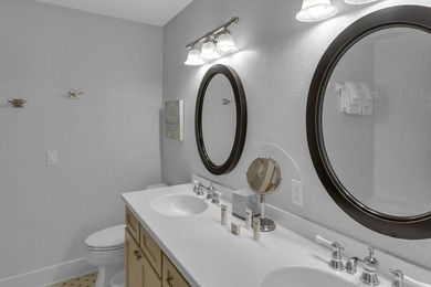 Fully renovated and rental ready 3BR 2.5BA lakefront condo in - photo 5