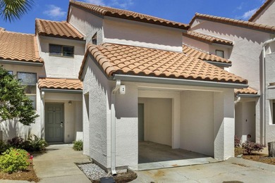 Fully renovated and rental ready 3BR 2.5BA lakefront condo in - photo 6