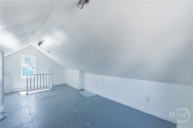 Historic 5BR/2BA Victorian 2202 Sqft Duplex w/ 2 Units Walking - photo 50