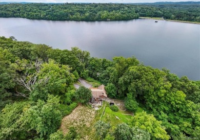 (private lake, pond, creek) Home Sale Pending in Somers New York