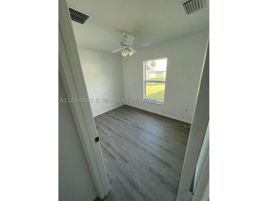Practically Brand-new Construction! This beautiful 2 bedrooms ,2 - photo 9