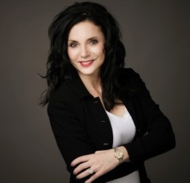 Susan Slaven with Eagle Pointe Realty in IN advertising on LakeHouse.com