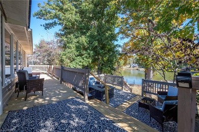 This is the cutest lake front home that has hit the market! - photo 17