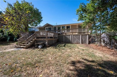This is the cutest lake front home that has hit the market! - photo 20
