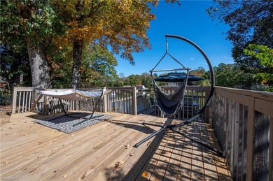 This is the cutest lake front home that has hit the market! - photo 21