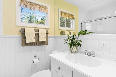 One of the first things you'll notice about this property is - photo 23
