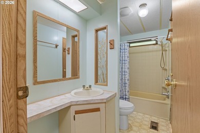 Don't miss the opportunity to purchase this well-maintained - photo 33