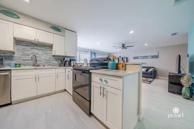 Rare Find 2 Bedrooms 2 Bathrooms (full size) + Laundry Room - photo 8