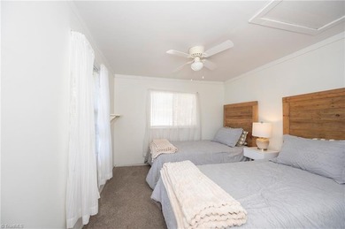 This is the cutest lake front home that has hit the market! - photo 41