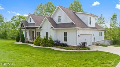 (private lake, pond, creek) Home Sale Pending in Maryville Tennessee