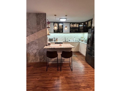 Welcome to Brightwater Tower.
Beautiful 2 bedroom, 1bath condo