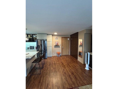 Welcome to Brightwater Tower.
Beautiful 2 bedroom, 1bath condo