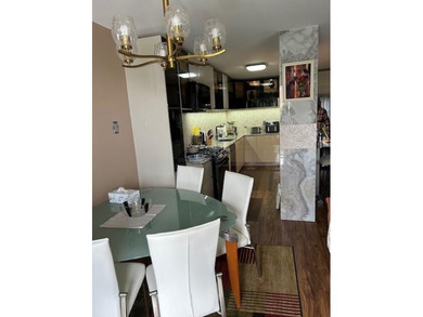 Welcome to Brightwater Tower.
Beautiful 2 bedroom, 1bath condo