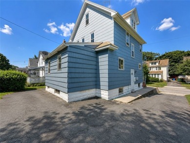 Calling all investors and owner-occupants! Don't miss this - photo 4