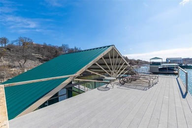 Lakefront Luxury Awaits at Deepwater Estates. Experience the - photo 24