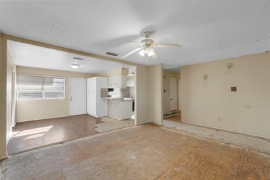 LOCATION!! LOCATION!! LOCATION!! Perfect investment property - photo 26