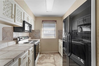 LOCATION!! LOCATION!! LOCATION!! Perfect investment property - photo 27
