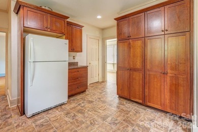A rare opportunity awaits near coveted Beaver Lake! This - photo 7