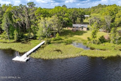 Lake Home For Sale in Waldo, Florida
