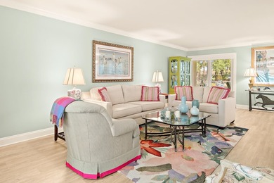 Stunning lakefront with Bay views. Experience standalone privacy - photo 5