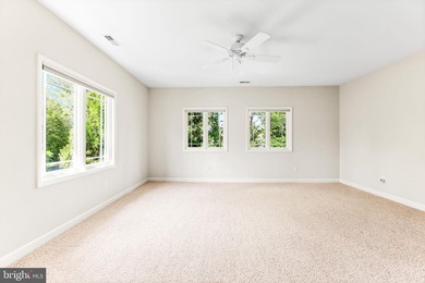 Exceptional residence commanding over half an acre of pristine - photo 50
