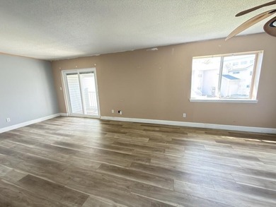 Located in the heart of Shalimar and with view of the bay from - photo 5