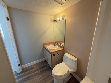 Located in the heart of Shalimar and with view of the bay from - photo 8