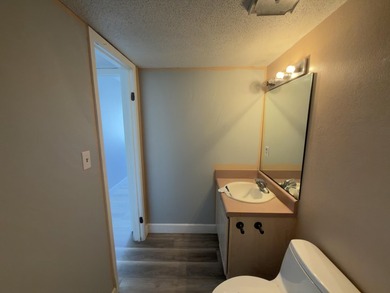 Located in the heart of Shalimar and with view of the bay from - photo 9