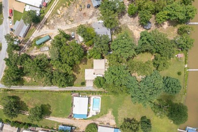 Contemporary lake living on beautiful Weiss Lake! This 4BR/4BA - photo 12
