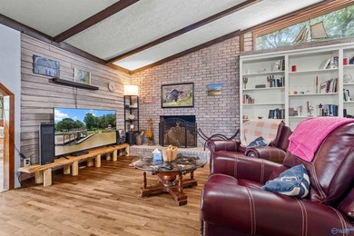 Contemporary lake living on beautiful Weiss Lake! This 4BR/4BA - photo 21