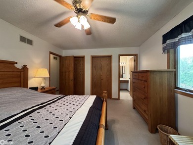 This one has it ALL! Enjoy quiet cul-de-sac living with room for - photo 24