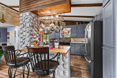 Contemporary lake living on beautiful Weiss Lake! This 4BR/4BA - photo 26