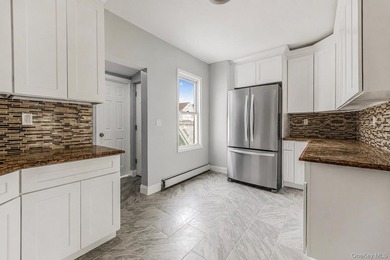 Beautifully renovated 3 bed, 2/1 bath home offering bright and - photo 7