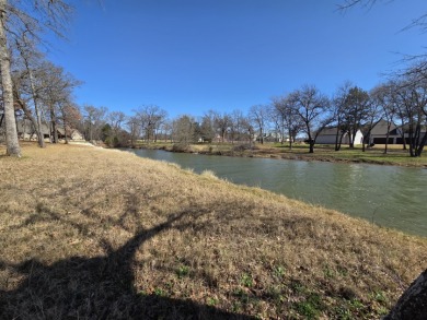 Beautiful waterfront lot with large trees - photo 26