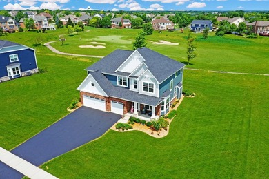 This beautifully maintained residence located on a picturesque - photo 2