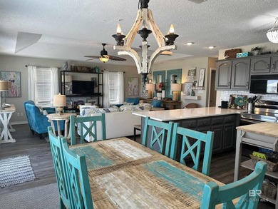 Welcome to Pelican's Rest, a beautifully updated 3rd-tier beach - photo 8
