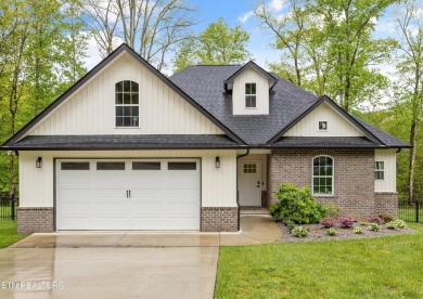 Lake Home For Sale in Loudon, Tennessee