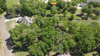 Beautiful waterfront lot with large trees - photo 8