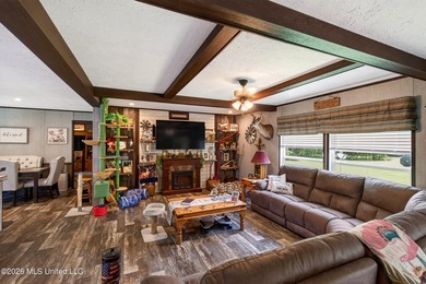 Escape to your own private outdoor paradise with this 3-bedroom - photo 18
