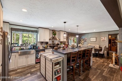 Escape to your own private outdoor paradise with this 3-bedroom - photo 24