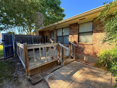 Well-Maintained all-brick home with Guest apartment in well