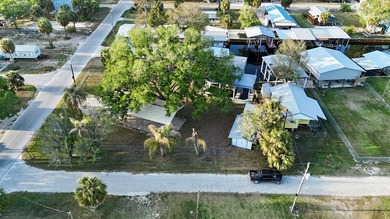 Experience the best of Suwannee, FL waterfront living with this - photo 9