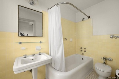 Located in one of the West Village's most coveted pre-war - photo 5