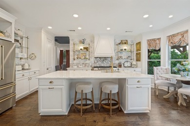 Old World French elegance meets the North Dallas luxury - photo 9