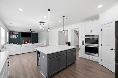 Welcome to 7310 Rambling Vale, where functional design meets - photo 10