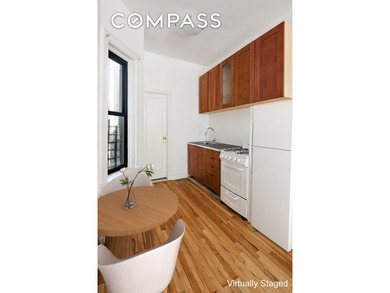 Sunny, Peaceful, and Spacious Prewar Studio Near Central - photo 8