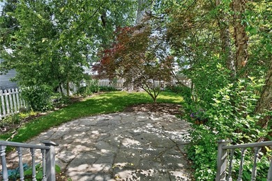 Welcome to 464 Harwick Road in Irondequoit NY! This charming - photo 35