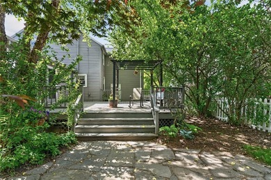 Welcome to 464 Harwick Road in Irondequoit NY! This charming - photo 39