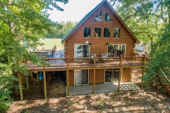 Waterfront Log Home on Kerr Lake with AWESOME water views. - Lake Home For Sale in Clarksville, Virginia